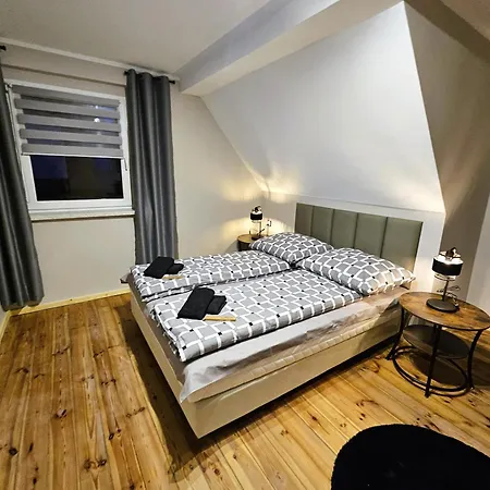 Family Rooms Zabrze Exterior photo