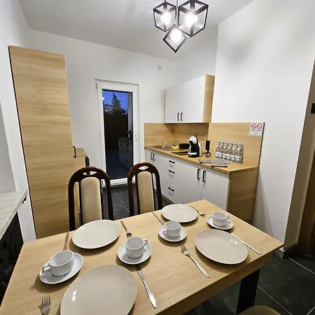 Family Rooms Zabrze Exterior photo