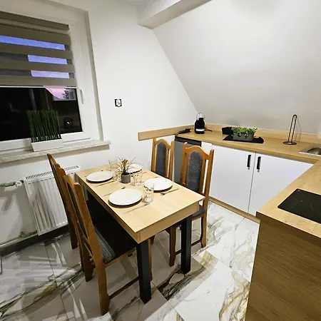 Family Rooms Zabrze Exterior photo