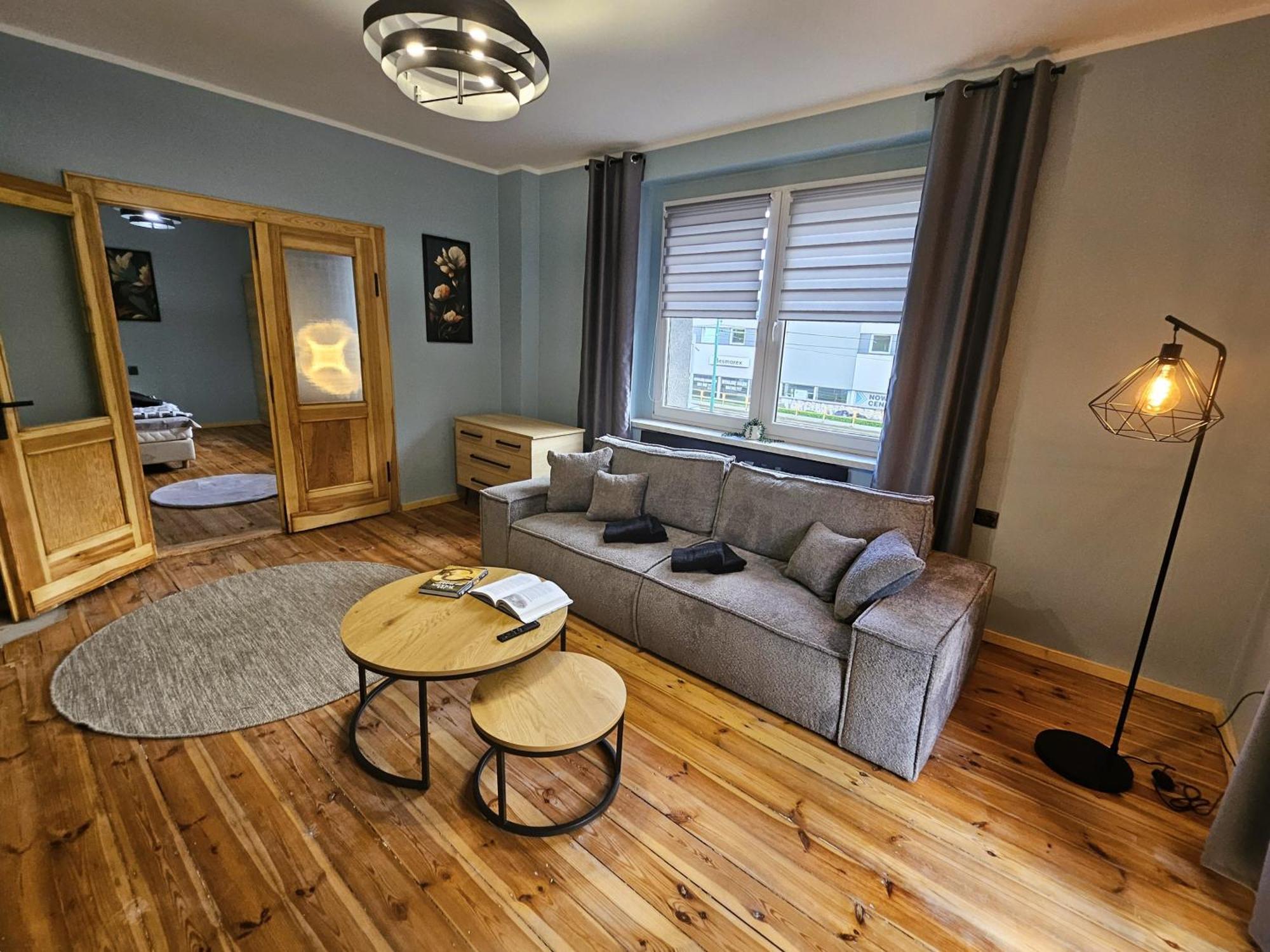 Family Apartment *
